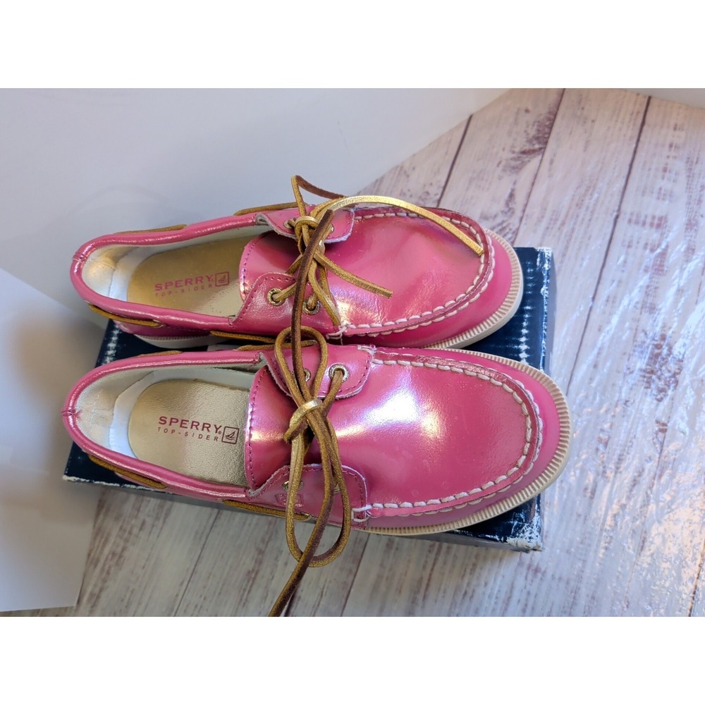 Sperry top sider girls teaberry/shiney pink size 13 M